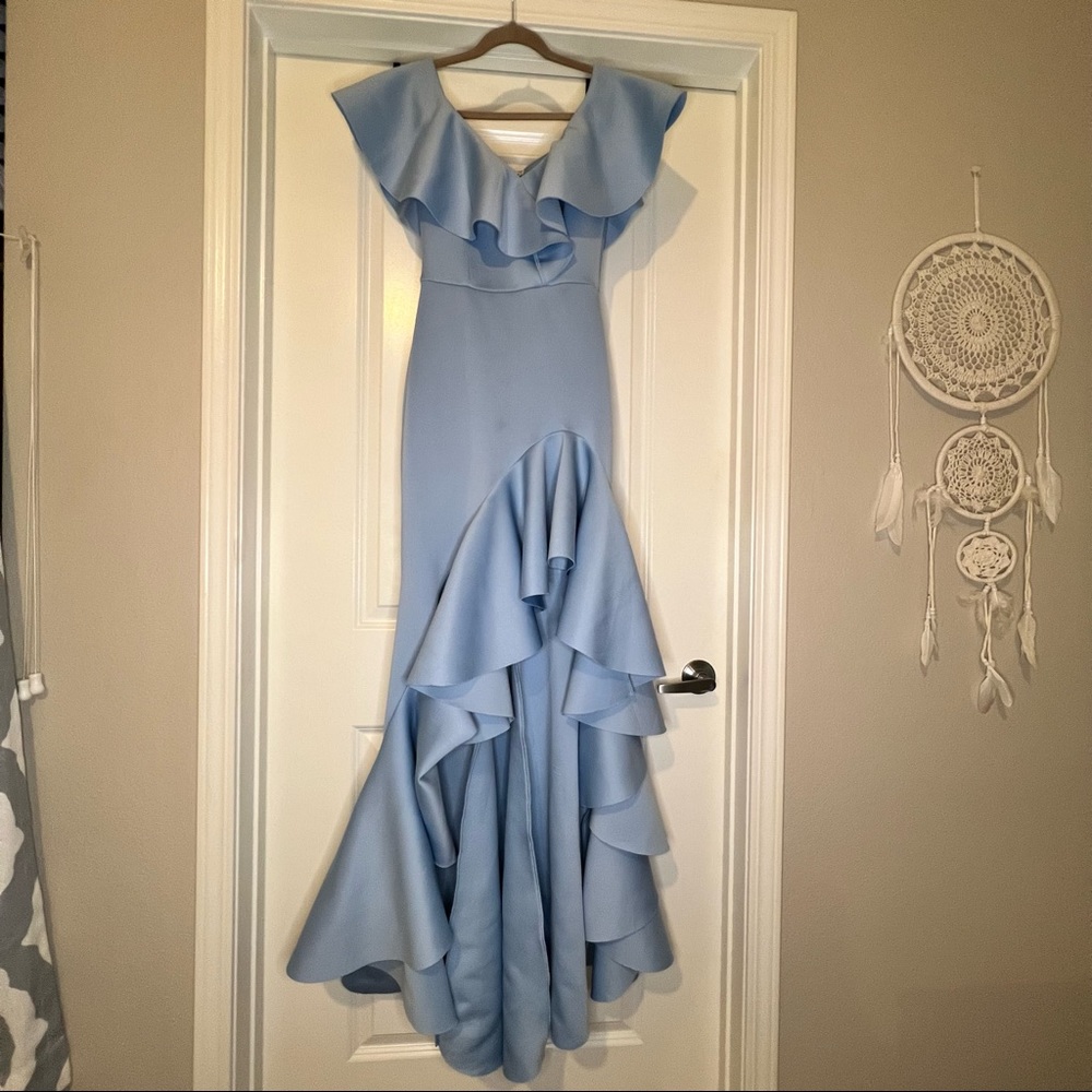 MATERNITY BUTTERFLY RUFFLE GOWN - BLUE